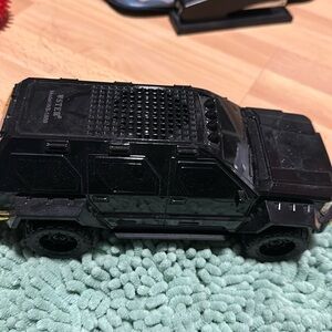 chargeable car and radio